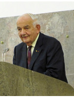 ALFRED GROSSER
