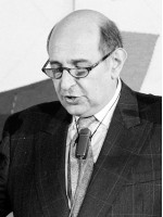 ALLAN BLOOM
