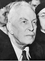 ARNOLD TOYNBEE