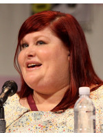 CASSANDRA CLARE