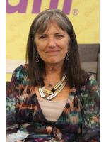CLAUDIA PINEIRO