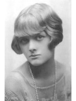 DAPHNE DU MAURIER