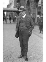 EDGAR WALLACE