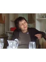 MARTA PETREU