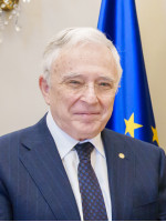 MUGUR ISARESCU