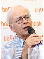 PETER SINGER