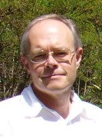 ROBERT E. GOODIN