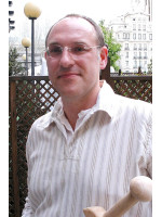 SIMON SCARROW