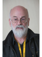 TERRY PRATCHETT