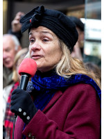 TRACY CHEVALIER