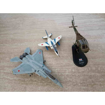 SET4 CU 3 AVIOANE DE LUPTA, INCOMPLETE
