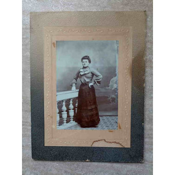 FOTOGRAFIE VECHE PE CARTON, PORTRET DE TANARA. L. MARCOVIC, IASI, CCA 1900