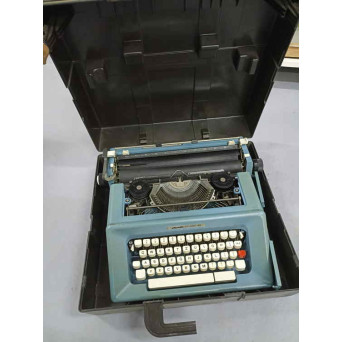 MASINA DE SCRIS OLIVETTI STUDIO 46