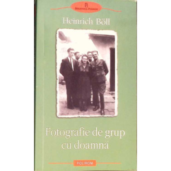 FOTOGRAFIE DE GRUP CU DOAMNA