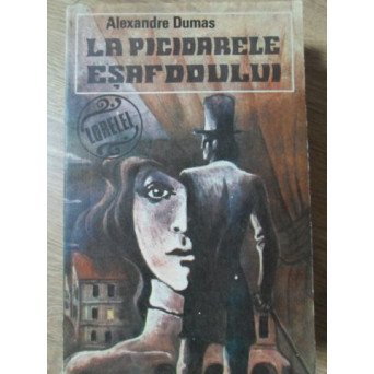 LA PICIOARELE ESAFODULUI