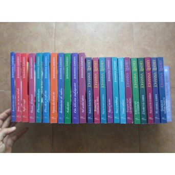 LOT 24 CARTI JOHANNA LINDSEY, COLECTIA IUBIRI DE POVESTE SI CARTI ROMANTICE