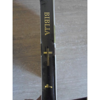 BIBLIA. UN DAR PENTRU FAMILIA TA