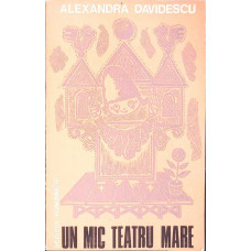 UN MIC TEATRU MARE