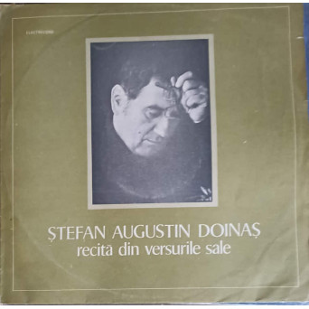 Recită Din Versurile Sale