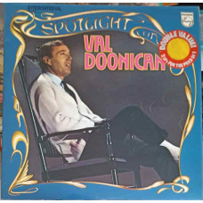 Spotlight On Val Doonican. SET 2 DISCURI VINIL