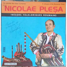 Un Virtuose Des Flûtes Roumaines. A Virtuoso Of The Romanian Flutes