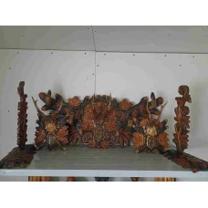 SET 5 PIESE TROFEE DE VANATOARE COARNE DE CAPRIOR ATASATE IN SCULPTURI DE LEMN