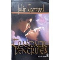 TRANDAFIRI PENTRU EA