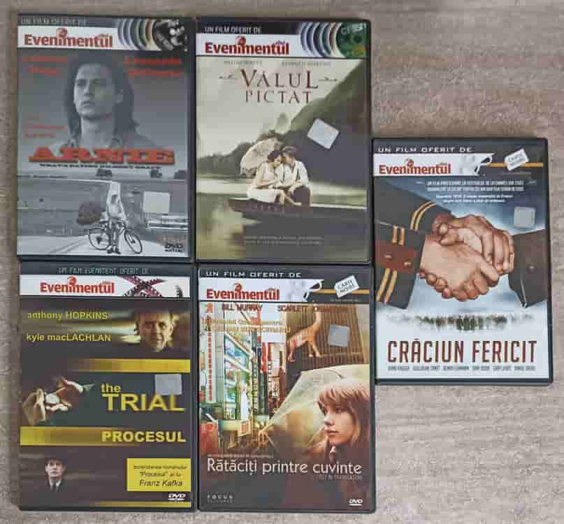 Vezi detalii pentru Lot 5 Dvd-uri Filme Oferite De Evenimentul