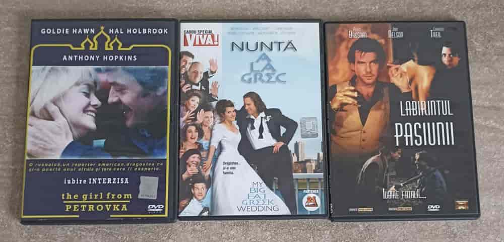 Vezi detalii pentru Lot 3 Dvd-uri Filme: Iubire Interzisa, Nunta A La Grec, Labirintul Pasiunii