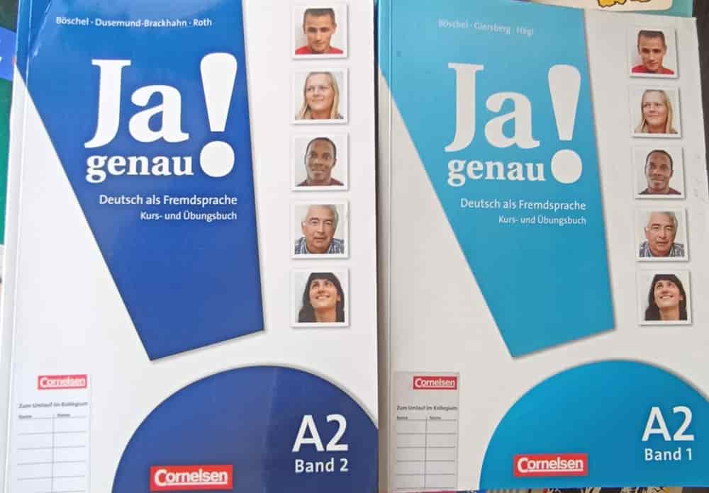 Vezi detalii pentru Set 2 Carti Ja Genau! Kurs Und Ubungsbuch, Nivel A2, Band 1, 2 (contine 2 Cd)