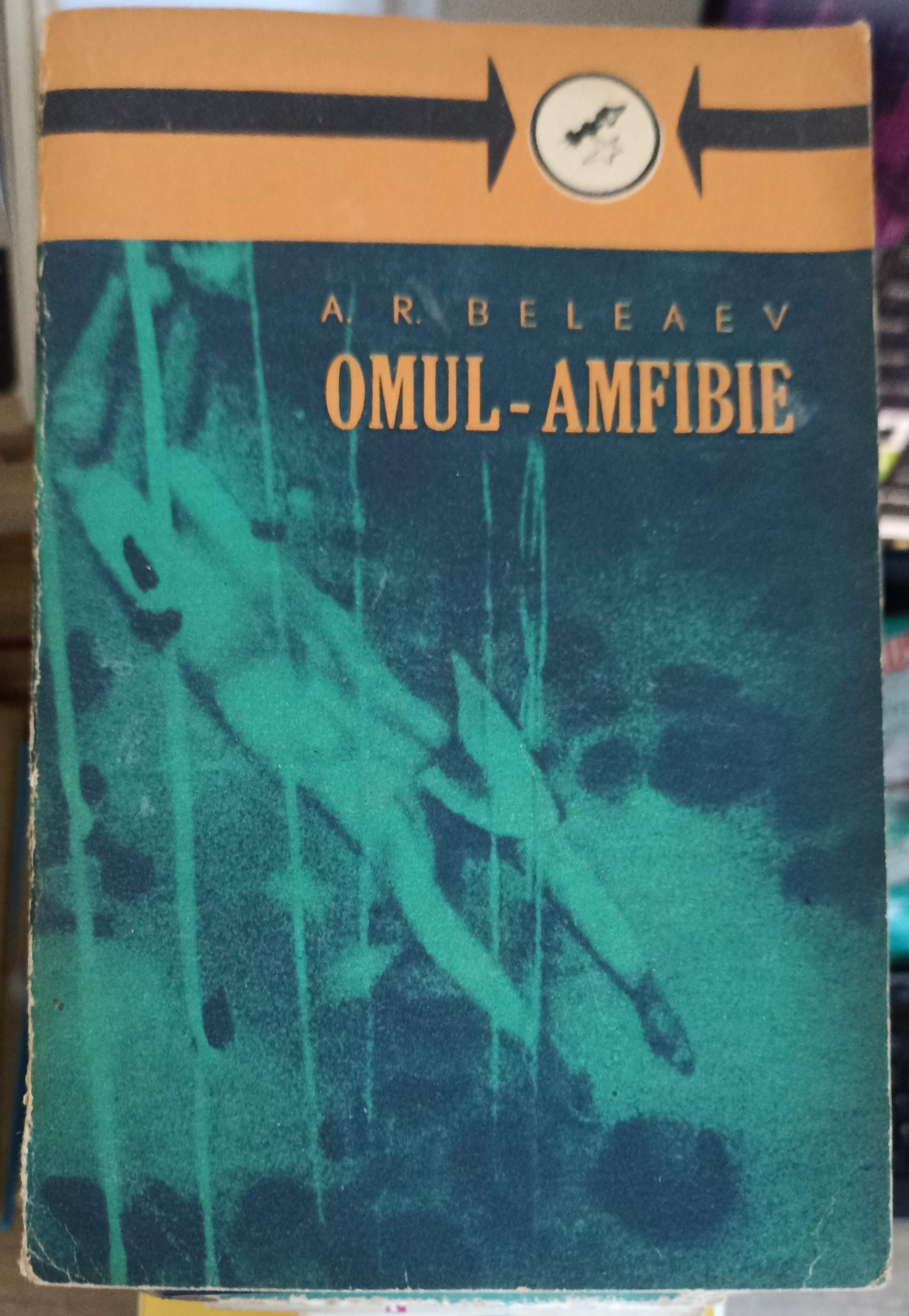 Vezi detalii pentru Omul-amfibie