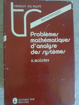 Problemes mathematiques d'analyse des systemes