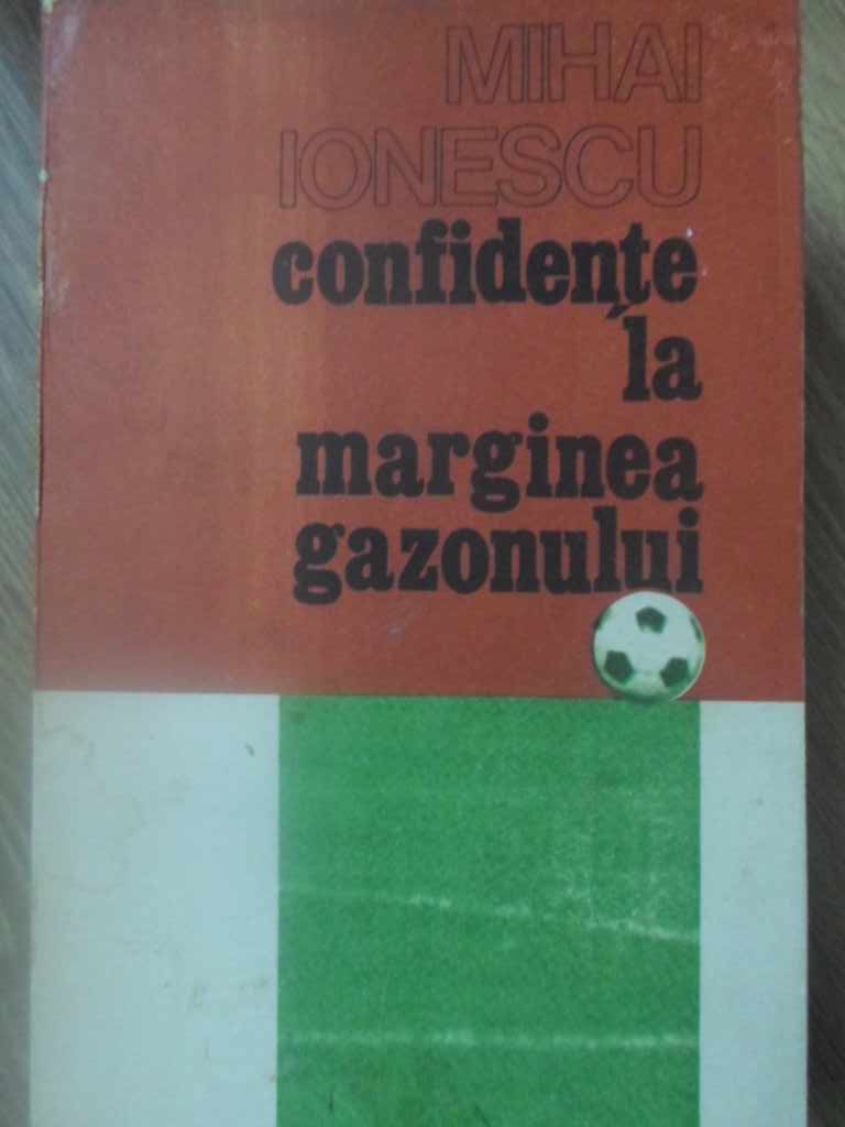 Confidente La Marginea Gazonului